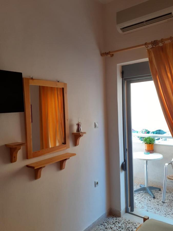 Kritikos Rooms Monemvasia Exterior photo